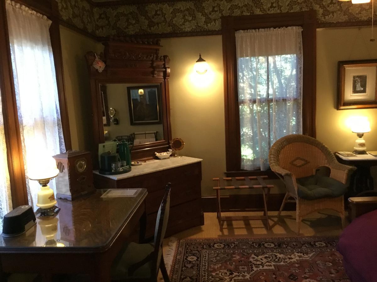 Allen House Inn Amherst Kültér fotó